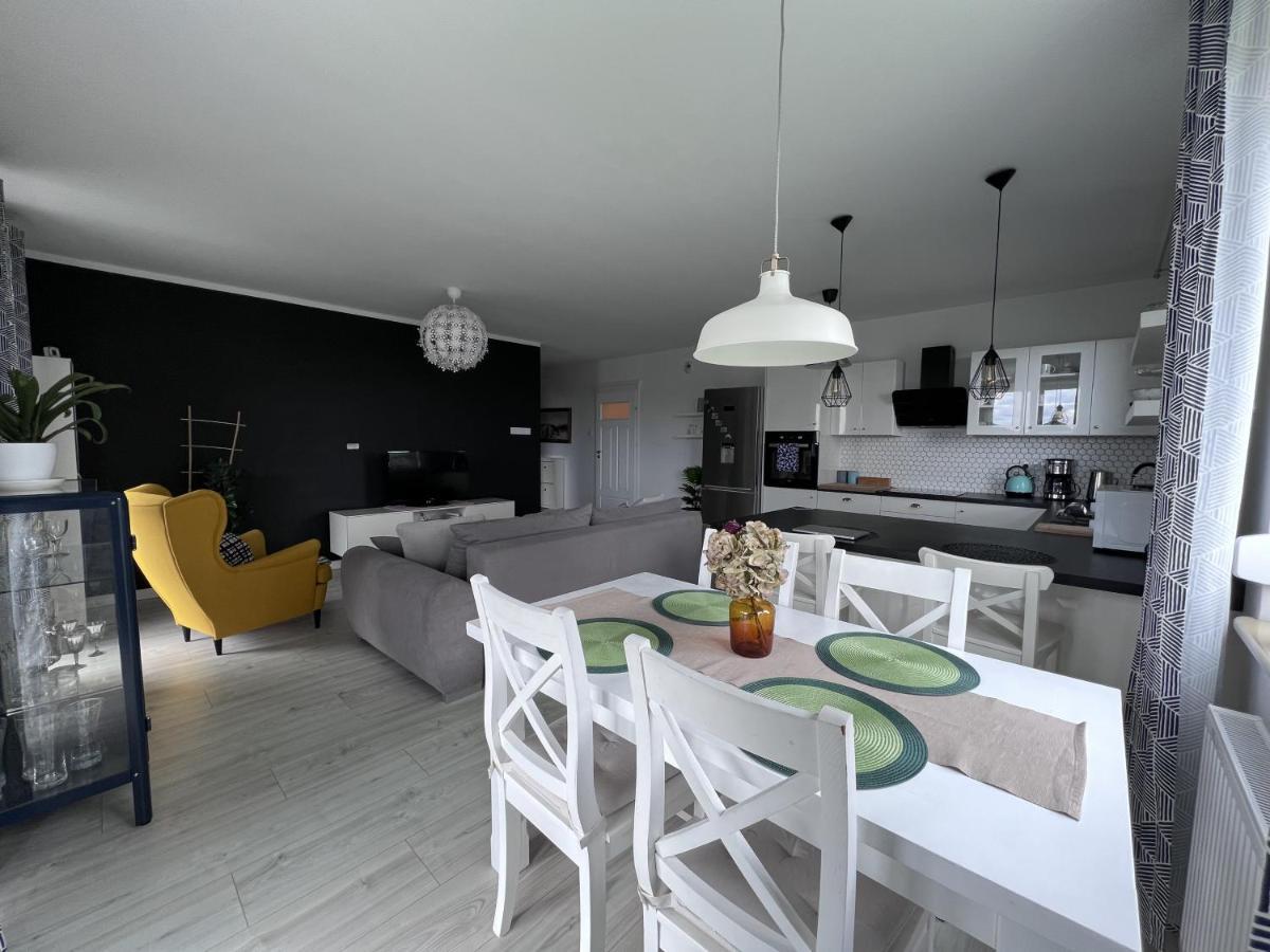Apartament Z Tarasem Na Osiedlu Rakownica Jelenia Góra Exterior foto